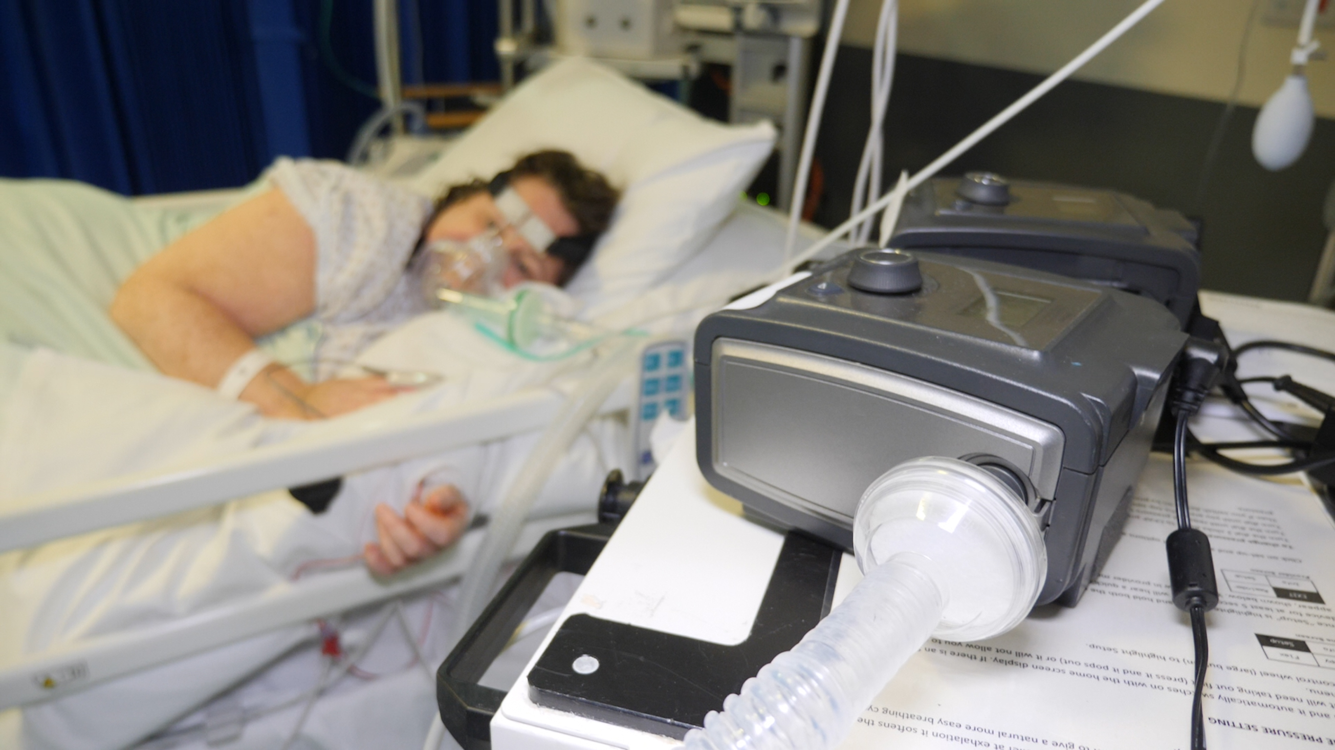 Patient Donna Wall with the CPAP machine pic courtesy of Sky News.jpg